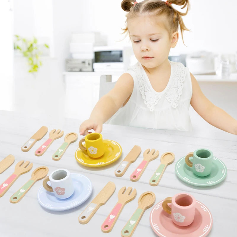 Dînette en bois — Cinq coffrets au choix pour jouer à cuisiner