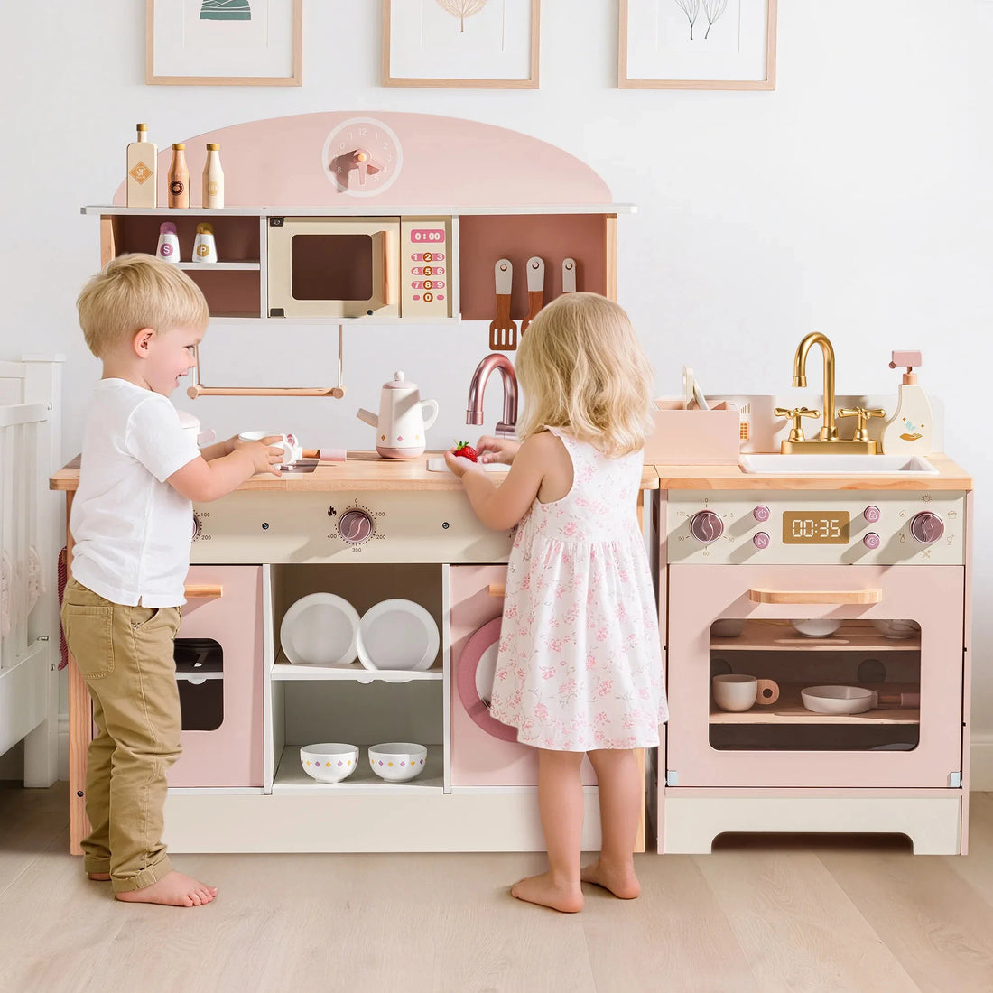 Cuisine et électroménager de jeu en bois rose — ROBUD