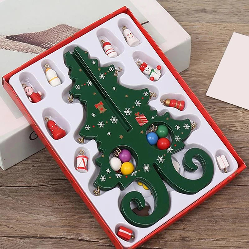 Petit sapin de Noël décoratif en bois — 19 cm