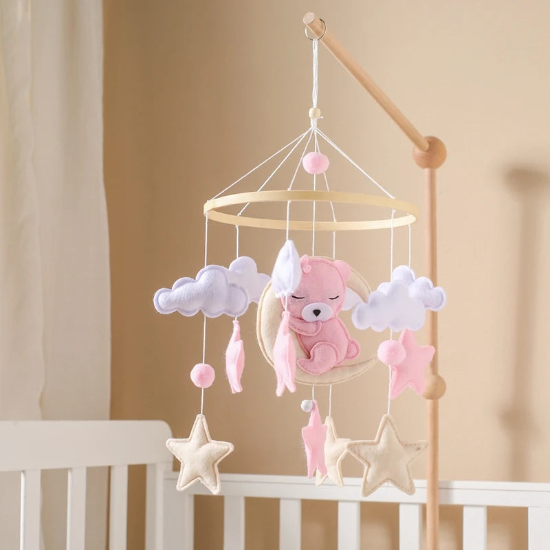 Mobile bébé décoratif — Abeilles, jungle et moutons
