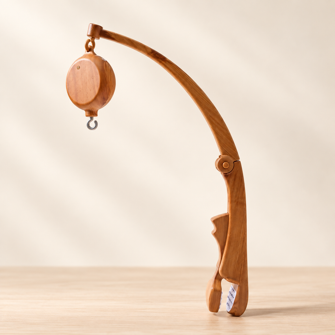 Mobiles pour bébé, supports et accessoires au choix — Support marron avec boîtier musical